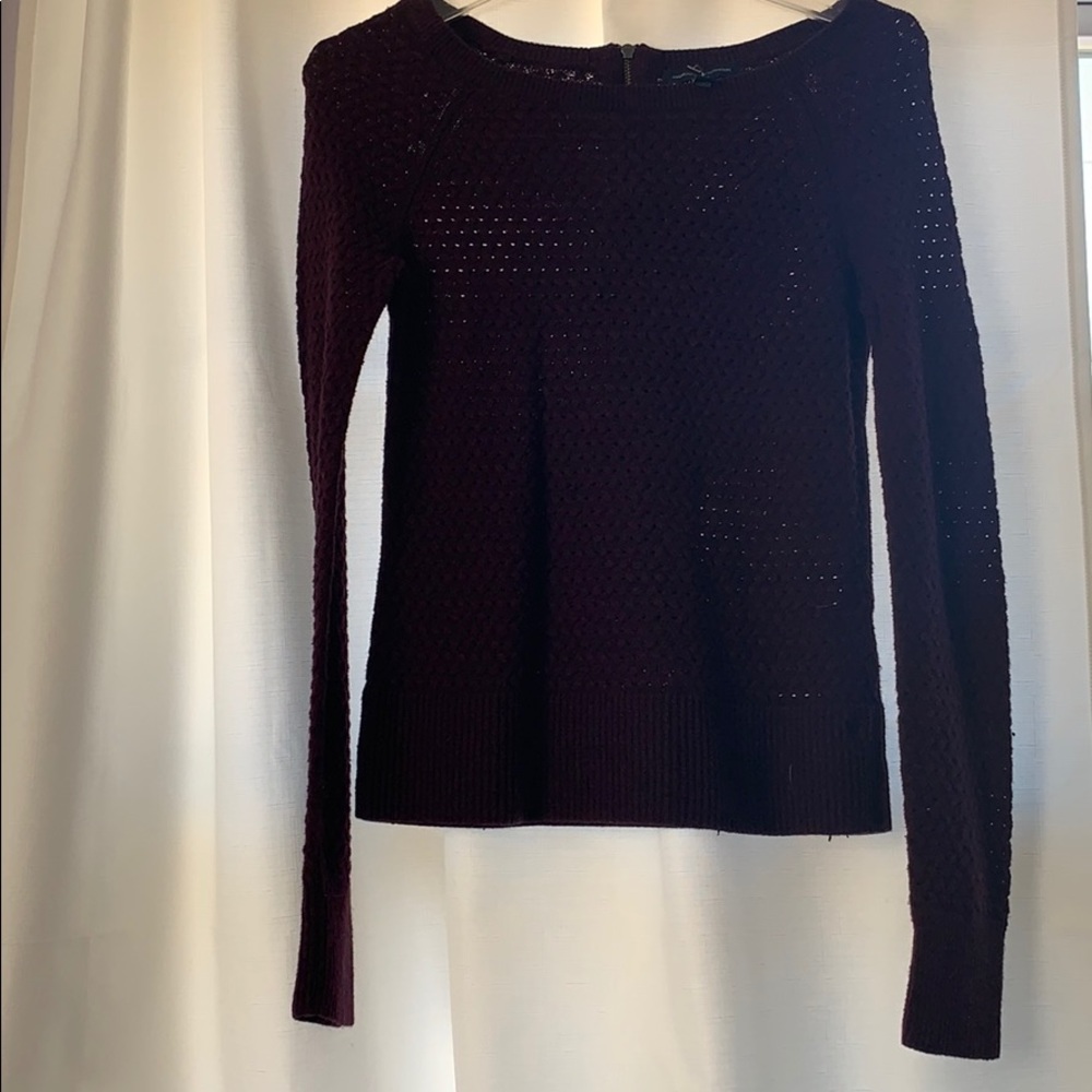 American eagle sweater